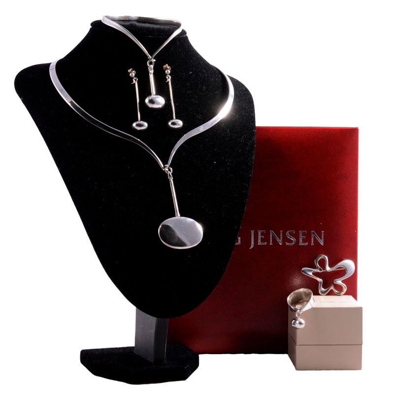 Jewellery, Watches, and Accessories