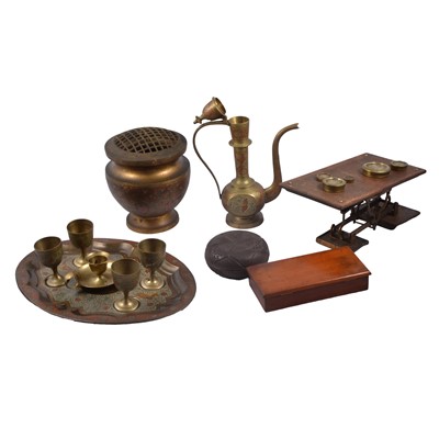 Lot 172 - Small quantity of Eastern brassware, etc