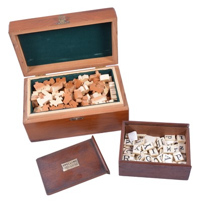 Lot 130 - Set of Victorian bone Spelling Alphabet tiles, and a modern wooden jigsaw