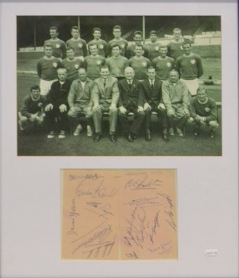Lot 258 - Leicester City FC - Squad photo 1964-65 season, and set of autographs