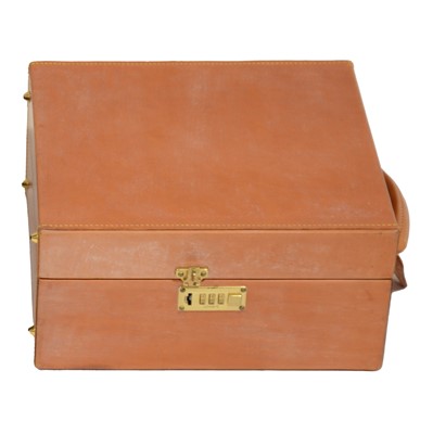 Lot 147 - Leather cased drinks travel bar, by Papworth Finest Leather Ltd