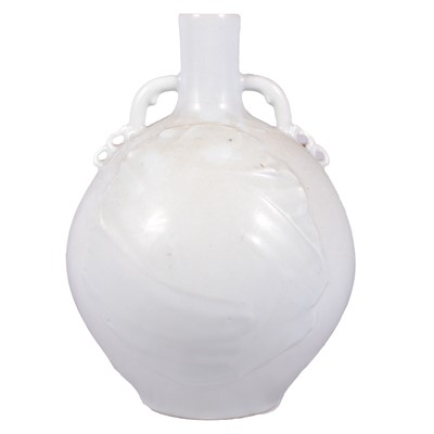 Lot 162 - Richard Brooks, swollen bottle form