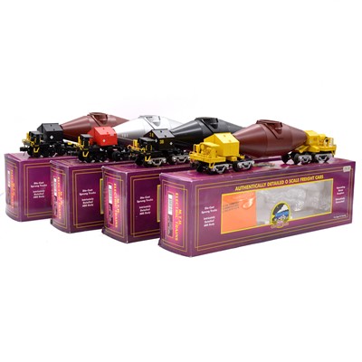 Lot 13A - Four MTH O gauge freight cars with flickering loads, boxed