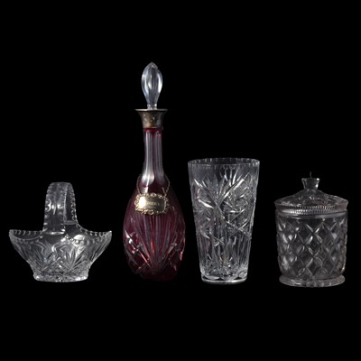 Lot 53 - A collection of cut glass and other glasswares