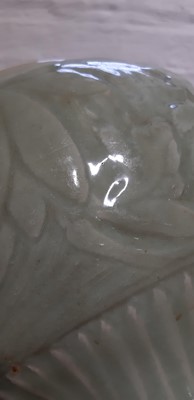 Lot 9 - A large possible Longquan celadon glaze jardiniere