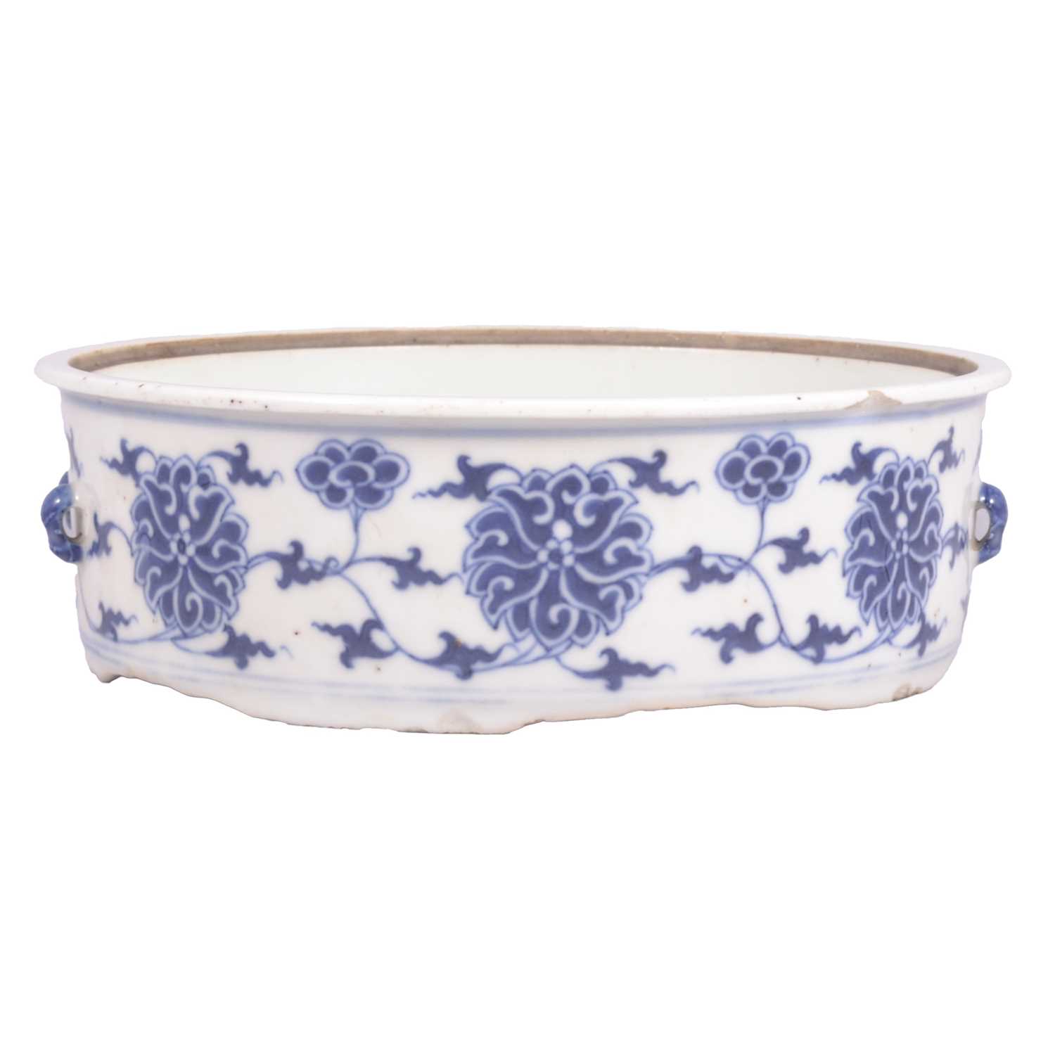 Lot 12 - Antique Chinese blue and white porcelain dish, Qianlong style