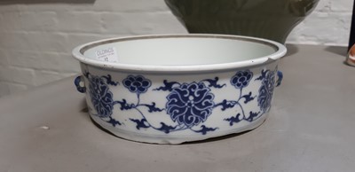 Lot 12 - Antique Chinese blue and white porcelain dish, Qianlong style