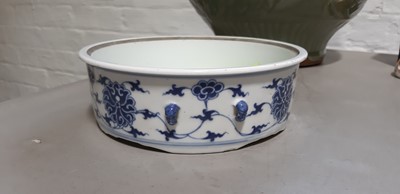 Lot 12 - Antique Chinese blue and white porcelain dish, Qianlong style