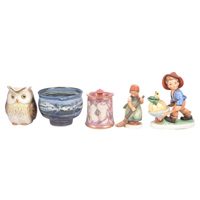Lot 62 - Quantity of decorative ceramics