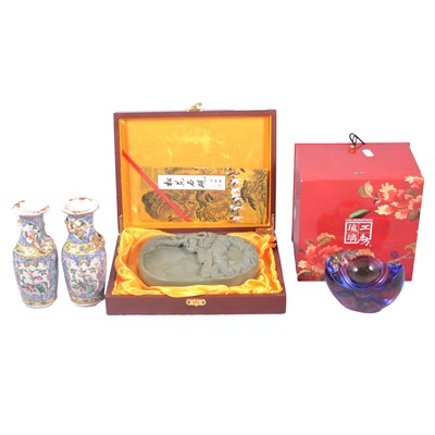 Lot 18 - Collection of Chinese decorative wares