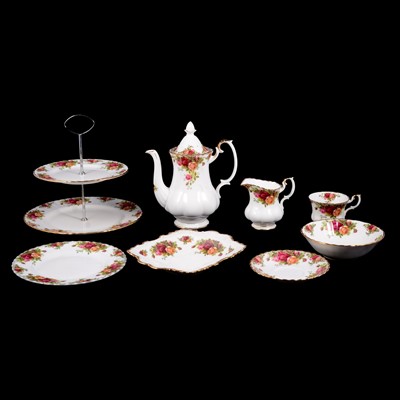 Lot 135 - Royal Albert "Old County Roses" tea and dinner service