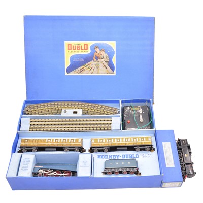 Lot 393 - Hornby Dublo OO gauge locomotive and set, boxed