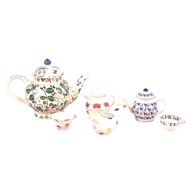 Lot 113 - Box of assorted Emma Bridgewater pottery