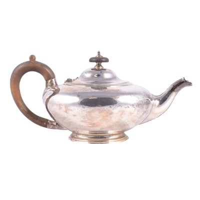 Lot 311 - Silver teapot