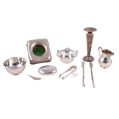 Lot 316 - Small collection of silver