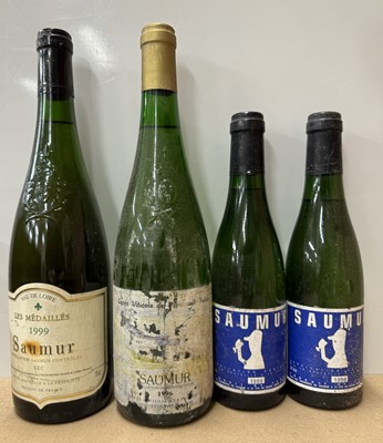 Lot 11 - Ten assorted white wines - Saumur, Loire Valley