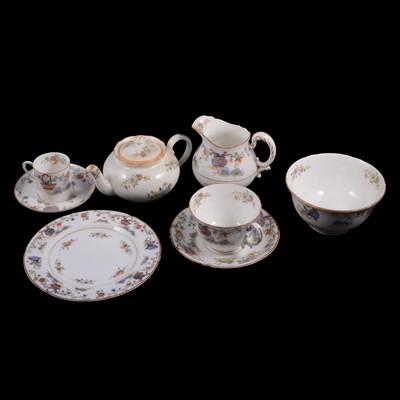 Lot 94 - Royal Worcester Chinese Jardiniere pattern part breakfast service.