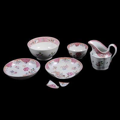 Lot 27 - Five pieces of New Hall porcelain teaware