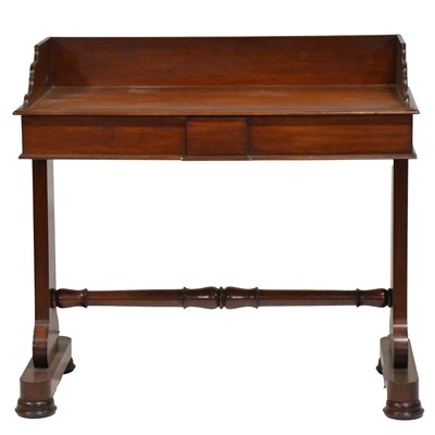 Lot 412 - Victorian mahogany washstand