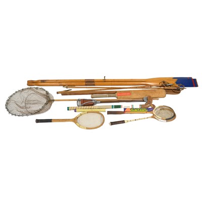 Lot 535 - Quantity of vintage sporting equipment, mostly for decorative use