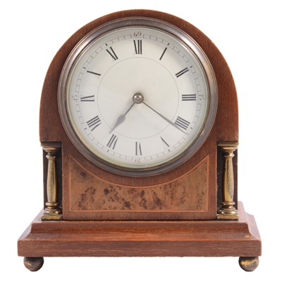 Lot 119 - Walnut and burr walnut mantel clock