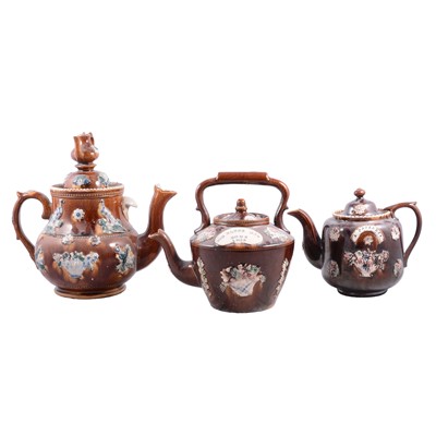Lot 50 - Small collection of Measham bargeware