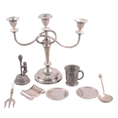 Lot 197 - Canteen of Roberts & Belk silver plated cutlery, etc