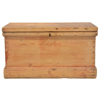 Lot 484 - Victorian pine blanket box