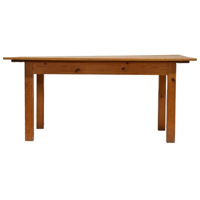 Lot 291 - Pine farmhouse table