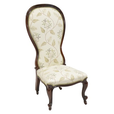 Lot 409 - Victorian walnut nursing chair