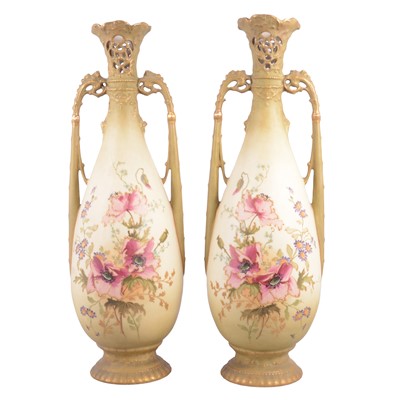 Lot 5 - Pair of Ernst Wahliss Vienna vases