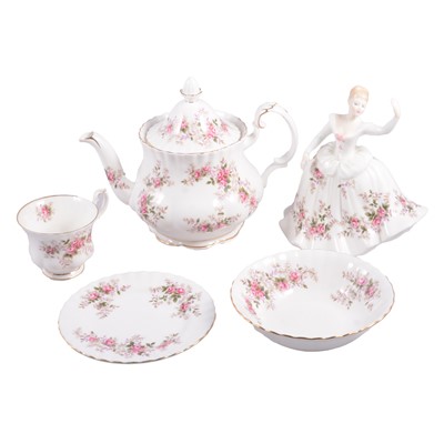 Lot 101 - Royal Albert 'Lavender Rose' part dinner and tea service