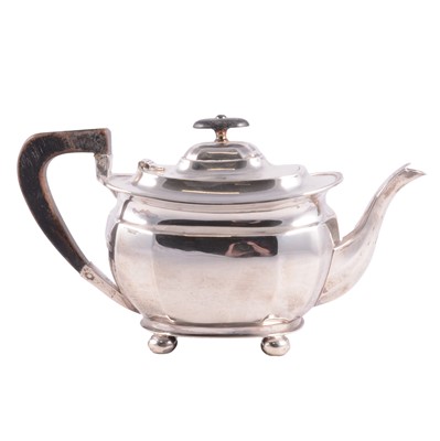 Lot 252 - Silver teapot
