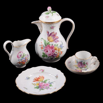 Lot 106 - Vienna porcelain cabaret set.
