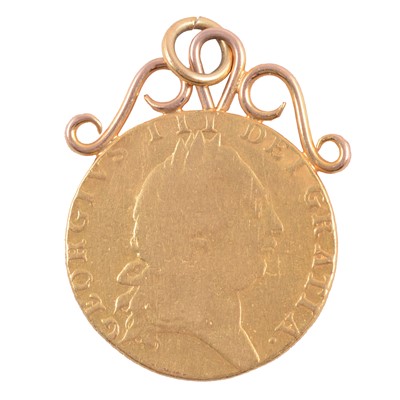Lot 270 - George III gold spade Guinea coin, 1792