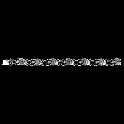Lot 461 - Albert / Alex Rasmussen of Denmark - a white metal bracelet.