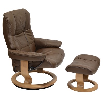 Lot 412 - Stressless easy chair and footstool