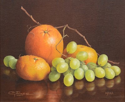 Lot 251 - D Shapiro, Still life and G Payne, Still life