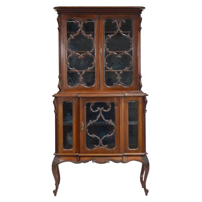 Lot 297 - Late Victorian mahogany silver cabinet