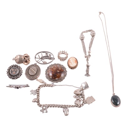 Lot 474 - A collection of antique and modern silver jewellery.