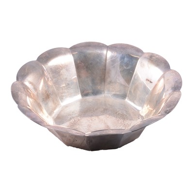 Lot 295 - Tiffany & Co silver bowl