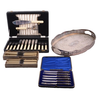 Lot 195 - Small quantity of plated cutlery, boxed, and a Viners plated tray