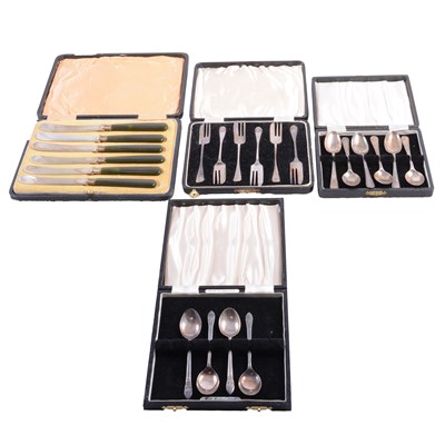 Lot 289 - Set of six silver cake forks, two sets of silver teaspoons