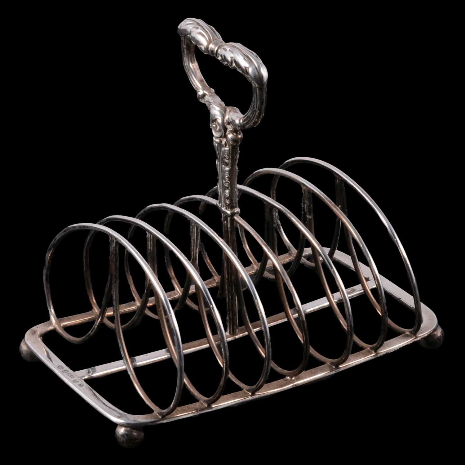 Lot 139 - George IV silver toast rack