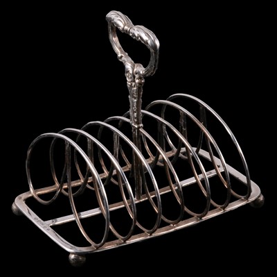 Lot 139 - George IV silver toast rack