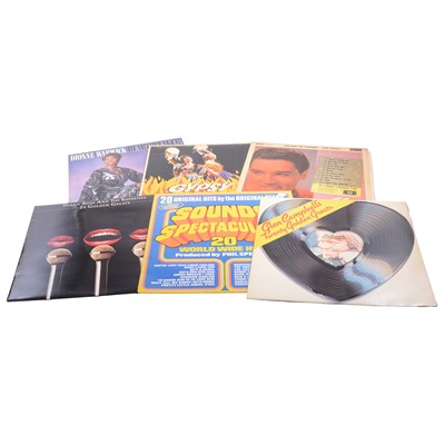 Lot 192 - A collection of vinyl LPs and singles including The Beatles