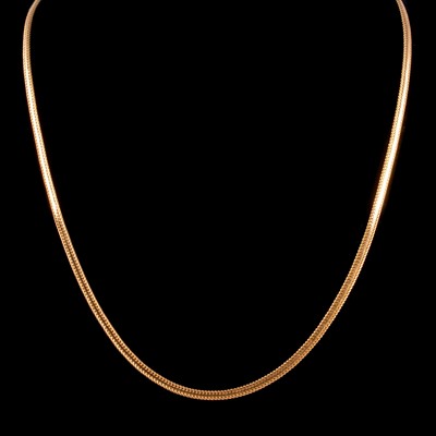Lot 317 - Two 9 carat yellow gold chain necklaces.
