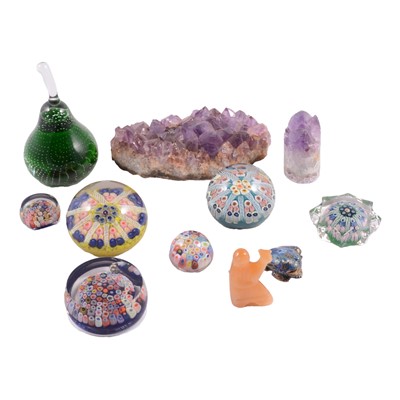 Lot 115 - Small collection of glass paperweights, quartz crystal and an agate slice