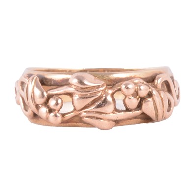 Lot 122 - Clogau - a 9 carat yellow gold Tree of Life ring.
