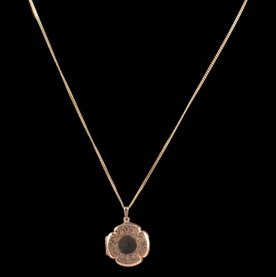 Lot 289 - A 9 carat yellow gold locket on a chain.